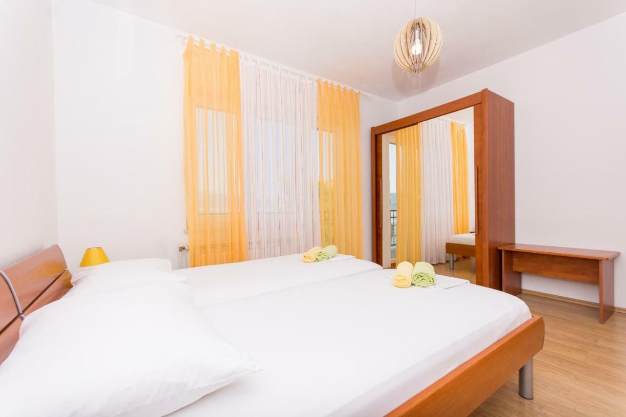 Apartman Domic Slatine Kültér fotó